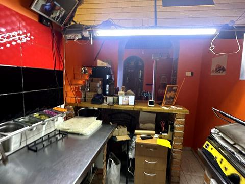 комерційна за адресою Зернова вул., 4