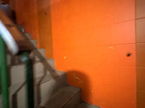 комерційна за адресою Зернова вул., 4