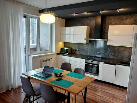 квартира за адресою Патріарха Мстислава Скрипника вул., 40