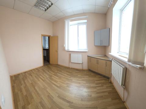 комерційна за адресою Кирилівська вул. (Фрунзе), 160