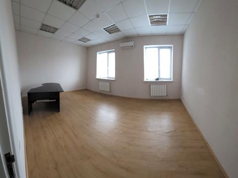 комерційна за адресою Кирилівська вул. (Фрунзе), 160