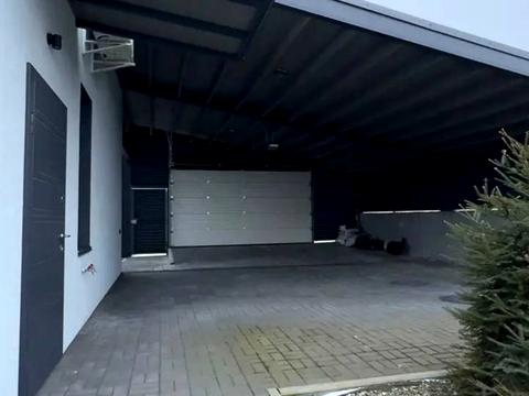 будинок за адресою с. Лісники, Захрестова вул.