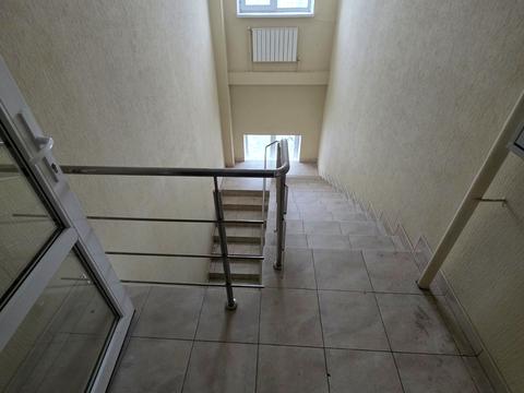 комерційна за адресою Кирилівська вул. (Фрунзе), 160