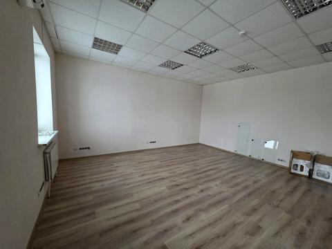 комерційна за адресою Кирилівська вул. (Фрунзе), 160