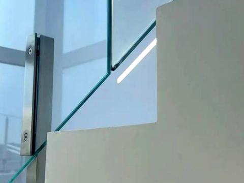 будинок за адресою с. Лісники, Захрестова вул.