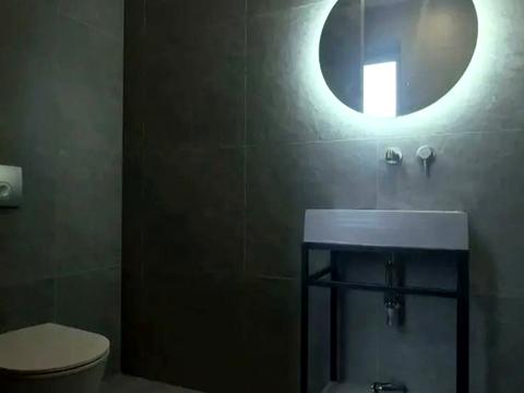 будинок за адресою с. Лісники, Захрестова вул.