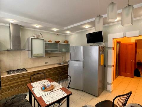 квартира за адресою Витвицького вул. (Луначарського), 10