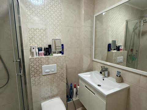 квартира за адресою Захисників України вул. (1-го Травня), 42а