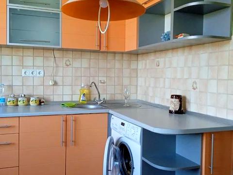 квартира за адресою Віктора Чукаріна вул., 2