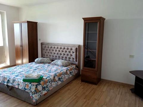 квартира за адресою Віктора Чукаріна вул., 2