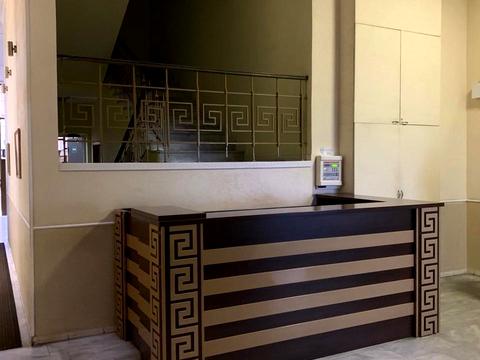 коммерческая по адресу Вице-адмирала Жукова пер., 17/19