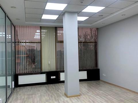 коммерческая по адресу Вице-адмирала Жукова пер., 17/19