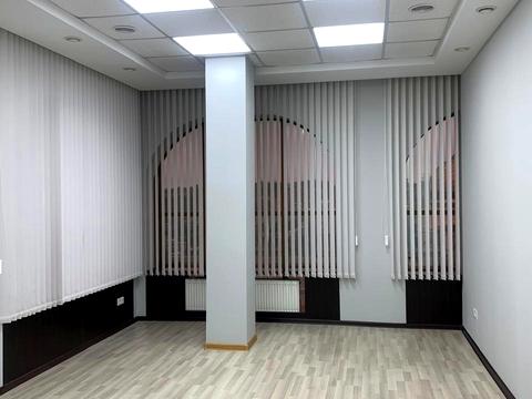 коммерческая по адресу Вице-адмирала Жукова пер., 17/19