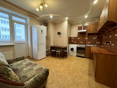 квартира за адресою Боголюбова вул., 8