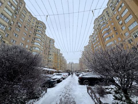 квартира за адресою Боголюбова вул., 8