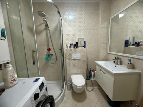 квартира за адресою Захисників України вул. (1-го Травня), 42а