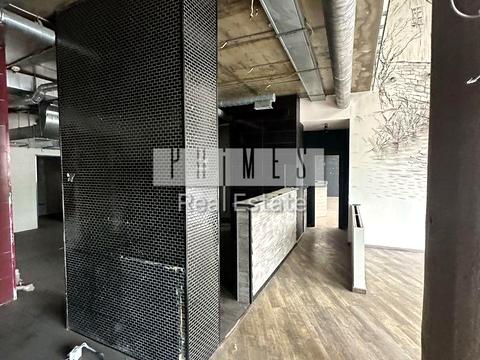 коммерческая по адресу Днепровская набережная ул., 19