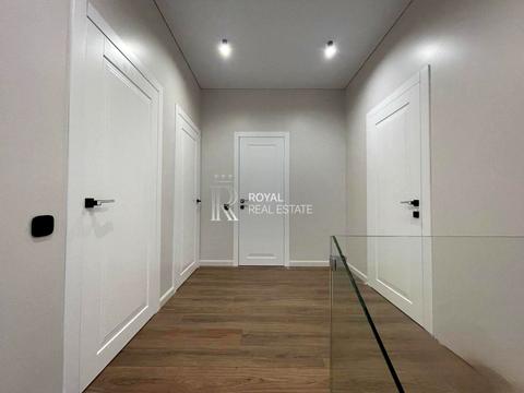 будинок за адресою Соборна вул. ()