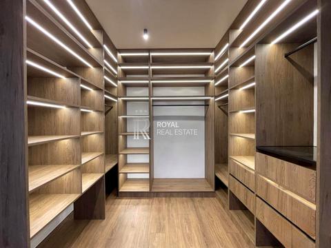 будинок за адресою Соборна вул. ()