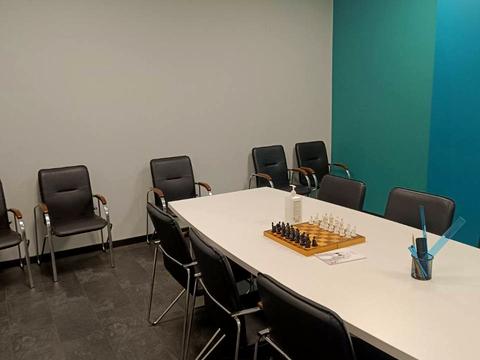 комерційна за адресою Воскресенська вул. (Леніна), 36