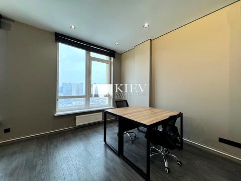 комерційна за адресою Жилянська вул., 68