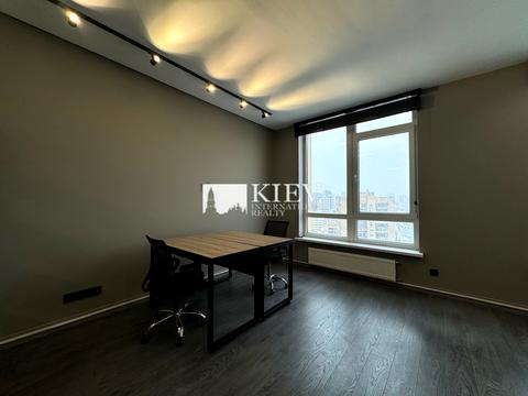 комерційна за адресою Жилянська вул., 68