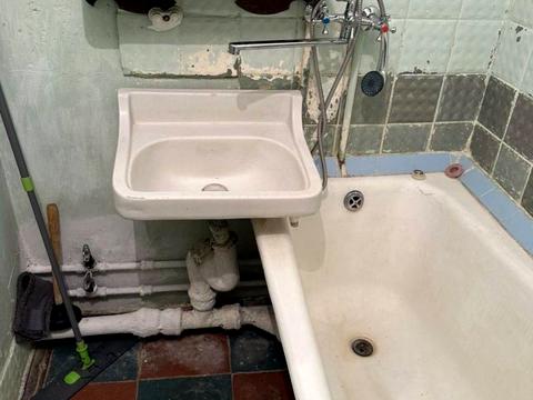 квартира за адресою Довженка вул., 12