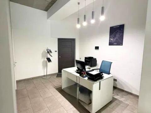 коммерческая по адресу Дмитрия Яворницкого просп. (Карла Маркса), 5