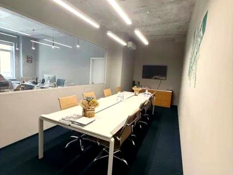 коммерческая по адресу Дмитрия Яворницкого просп. (Карла Маркса), 5