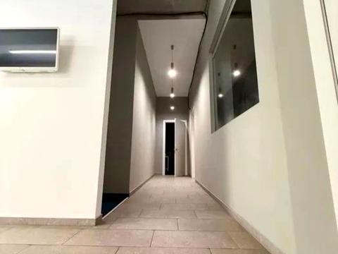 коммерческая по адресу Дмитрия Яворницкого просп. (Карла Маркса), 5