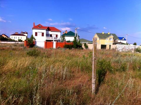 участок по адресу Лесі Українки