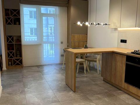 квартира за адресою Львів, Залізнична вул., 13