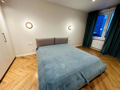 квартира за адресою Київ, Феодосійський пров., 12