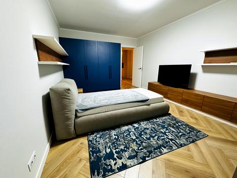 квартира за адресою Київ, Феодосійський пров., 12