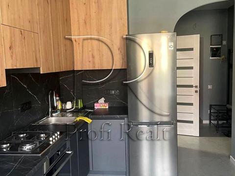 квартира за адресою Бишівська вул., 7