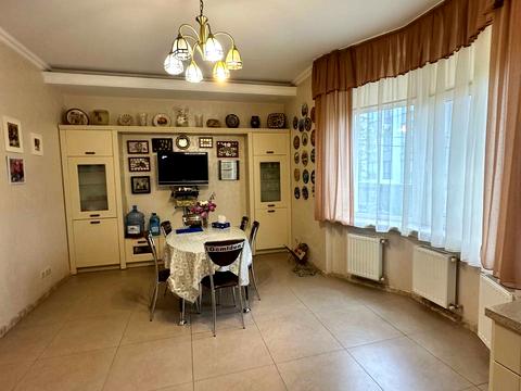 будинок за адресою Рильського вул., 7-Ж