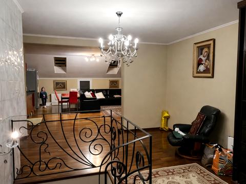 квартира за адресою Андрія Мельника вул., 9А