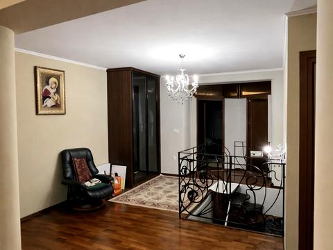 квартира за адресою Андрія Мельника вул., 9А