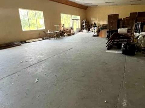 комерційна за адресою Чумацький Шлях вул., 43