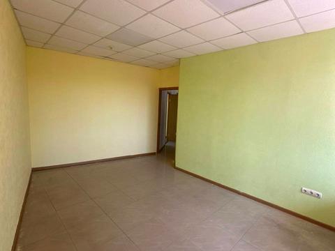 комерційна за адресою Академіка Корольова вул., 120