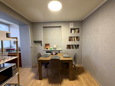 кімната за адресою Богдана Хмельницького просп. (Героїв Сталінграда), 8-Е