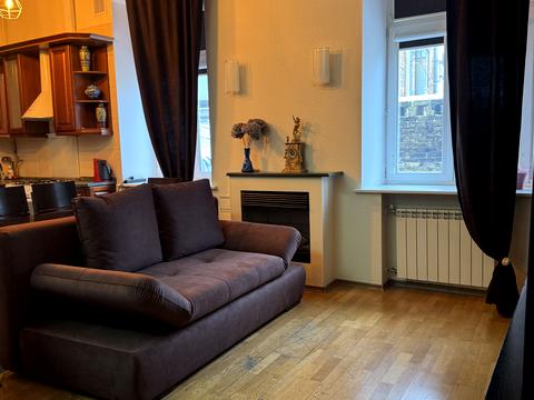 квартира за адресою Євгена Чикаленка вул. (Пушкінська), 25