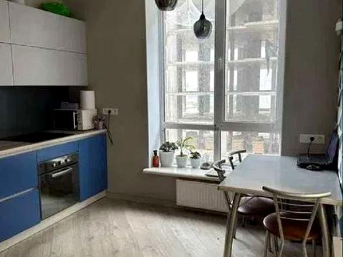 квартира за адресою Чехова вул., (Будинок 4)