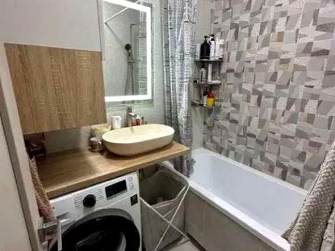 квартира за адресою Чехова вул., (Будинок 4)