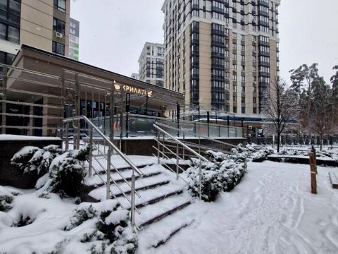 комерційна за адресою Університетська вул., 3/3