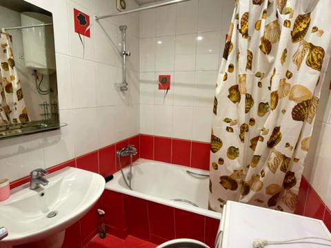 квартира по адресу Владимира Момота ул., 40