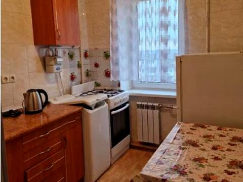 квартира за адресою Академіка Заболотного вул., 18