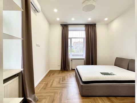 квартира по адресу Антоновича ул. (Горького), 16