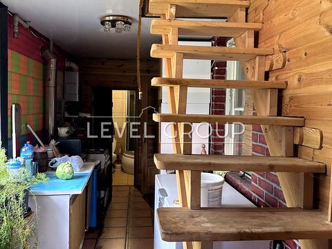 будинок за адресою Польова