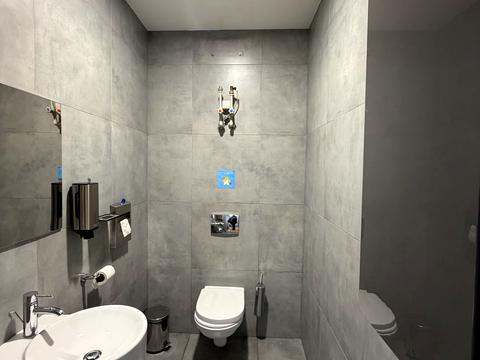 комерційна за адресою Старокозацька вул. (Комсомольська), 37